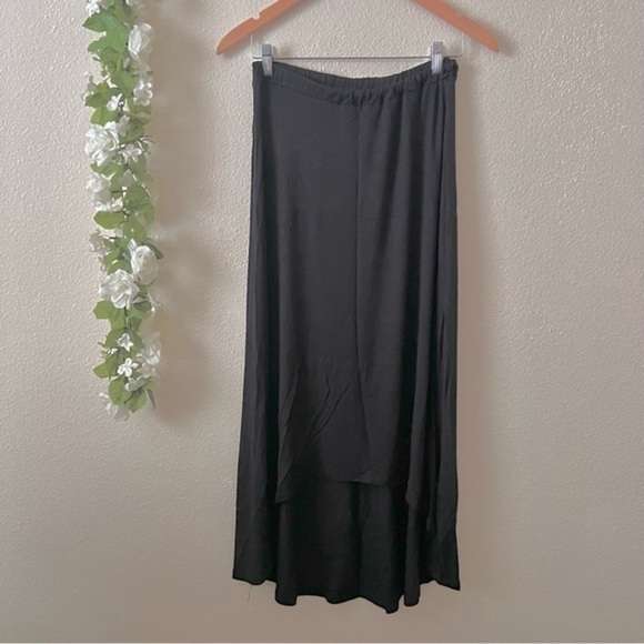 Amour Vert Dresses & Skirts - Amour Vert Black High Low Rayon Jersey Knit Maxi Skirt